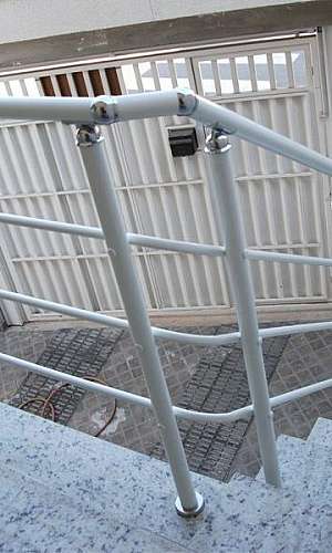 Corrimão para escada externa Corrimão para escada externa