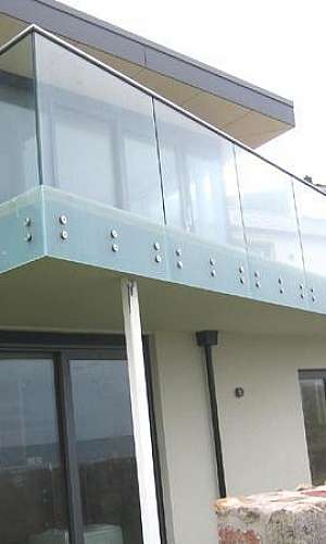 Guarda corpo varanda vidro Guarda corpo varanda vidro